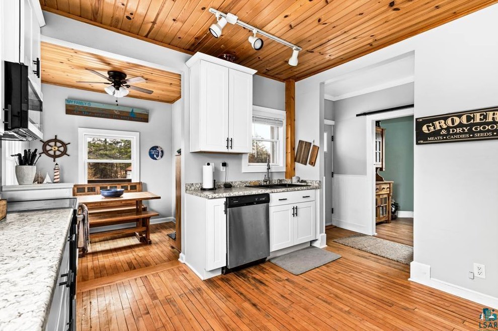 3707 Midway Rd, Duluth MN  55810-8020 exterior