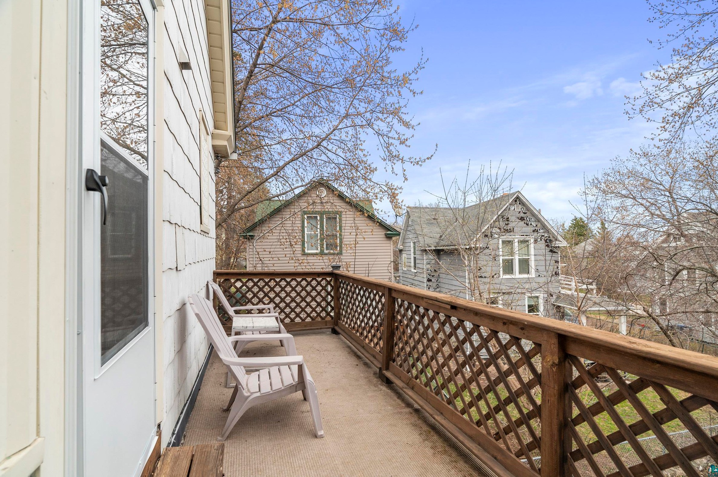 1824 Greysolon Rd, Duluth MN  55812-2016 exterior