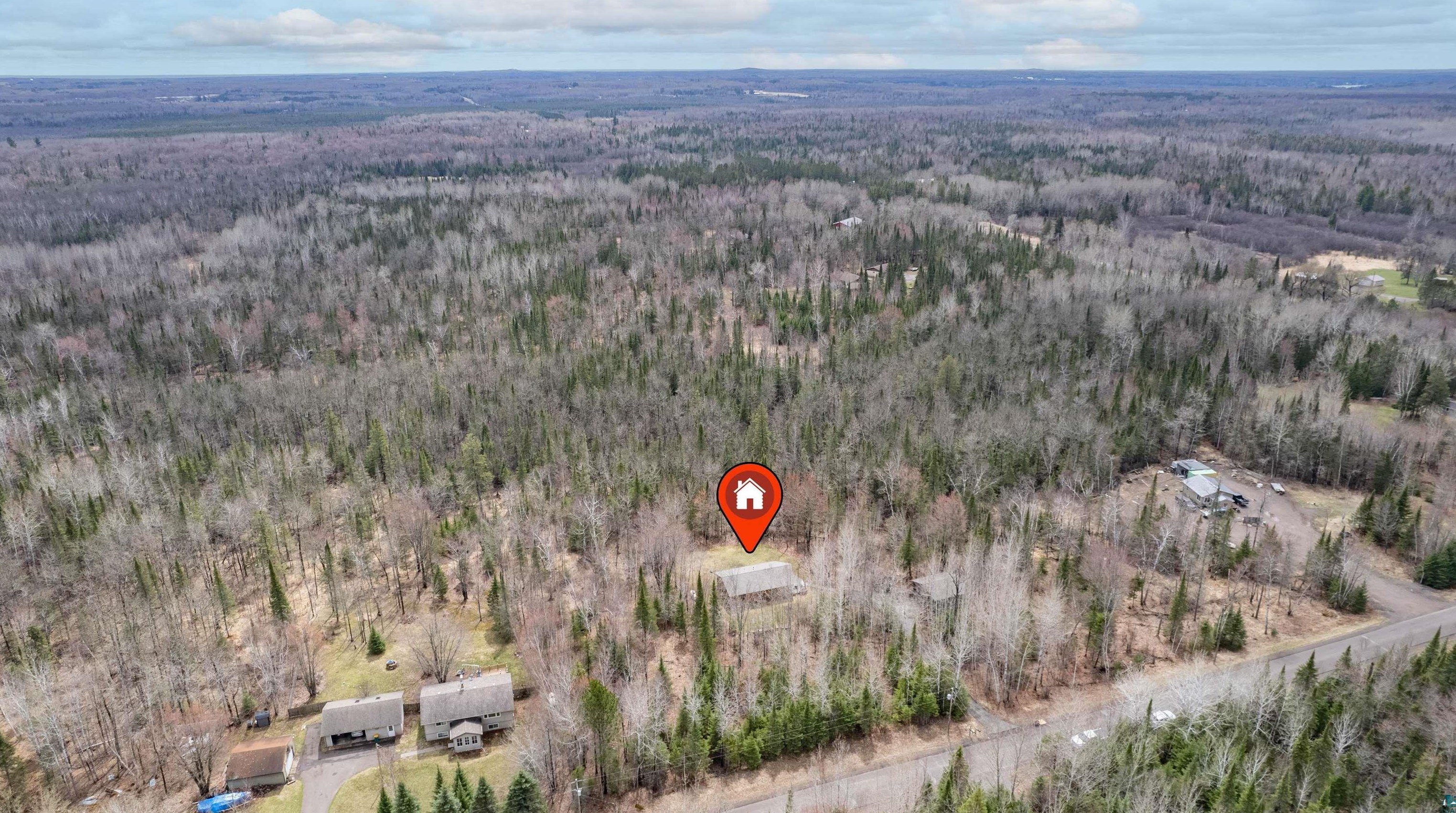 5270 Wilderness Trl, Duluth MN  exterior