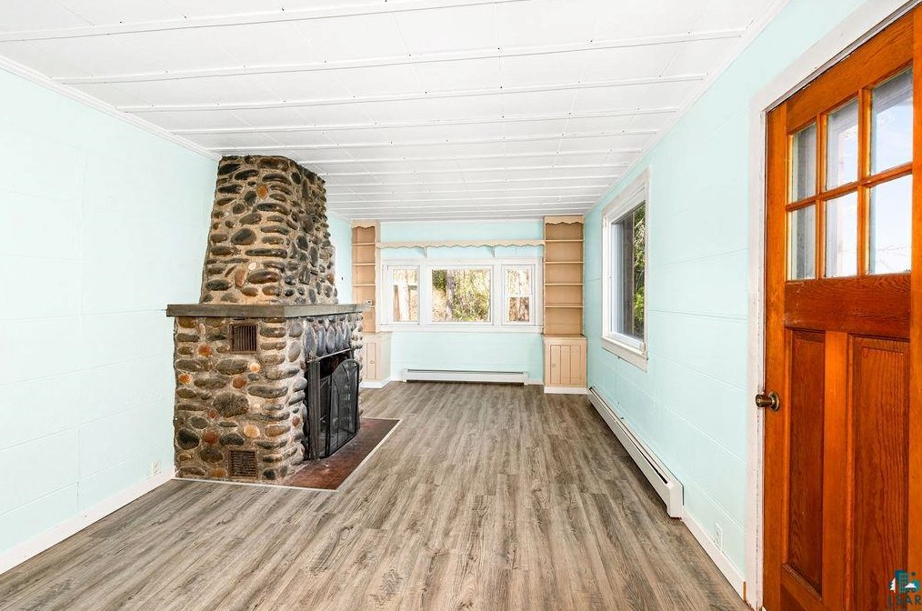 5868 Shr Dr, Duluth MN 55804-9655 exterior