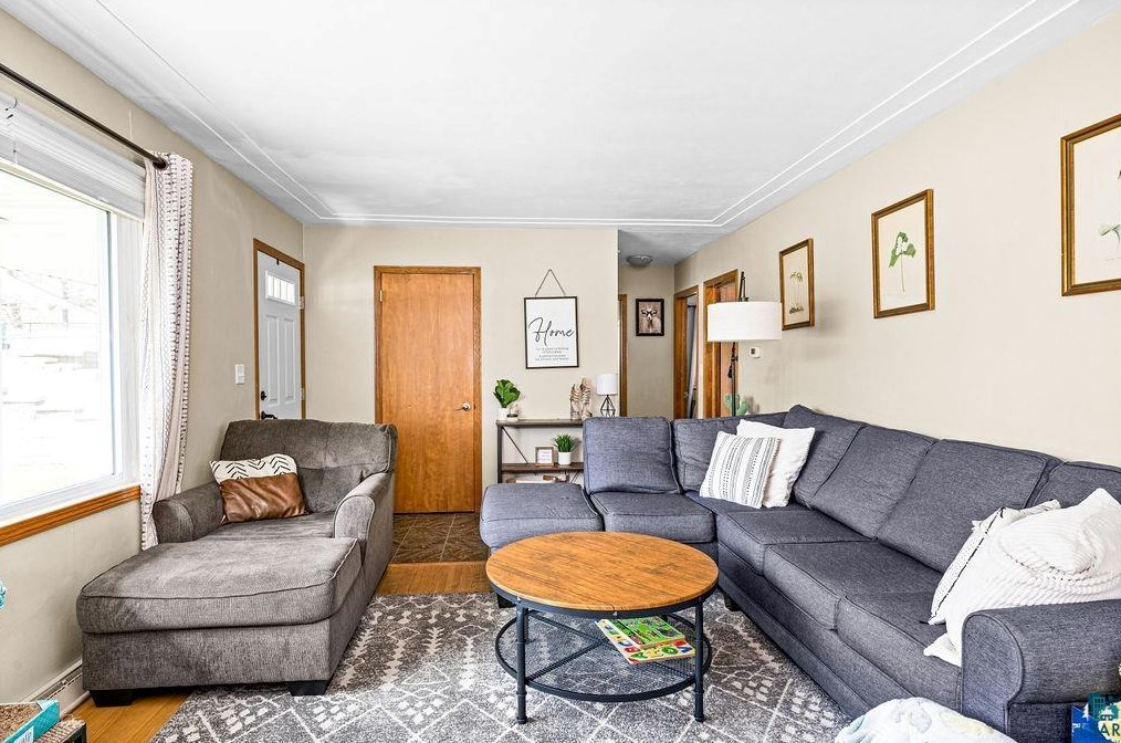 2424 Piedmont Ave, Duluth MN  55811-3256 exterior