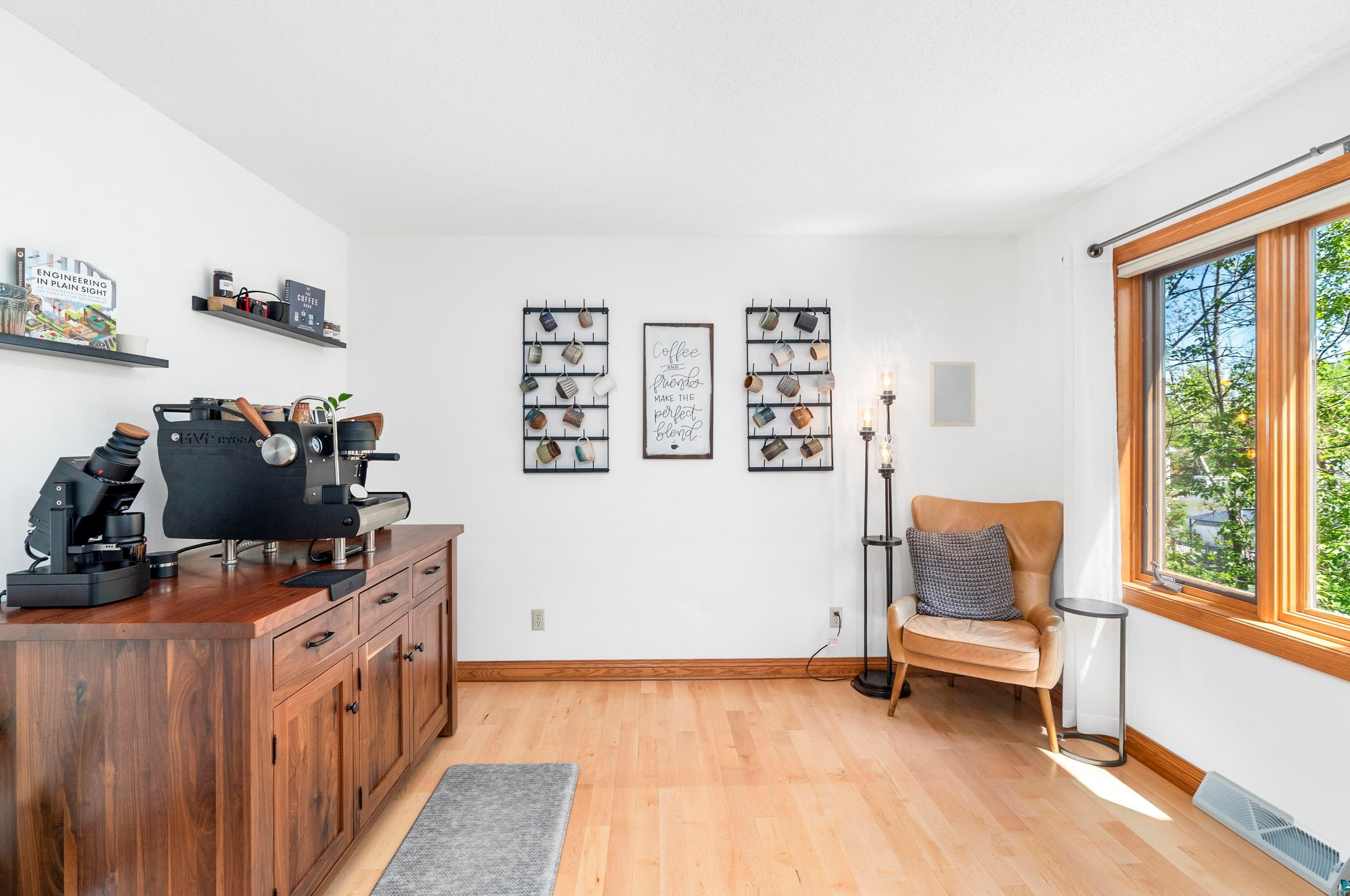 808 Ridgewood Rd, Duluth MN 55804-1733 exterior