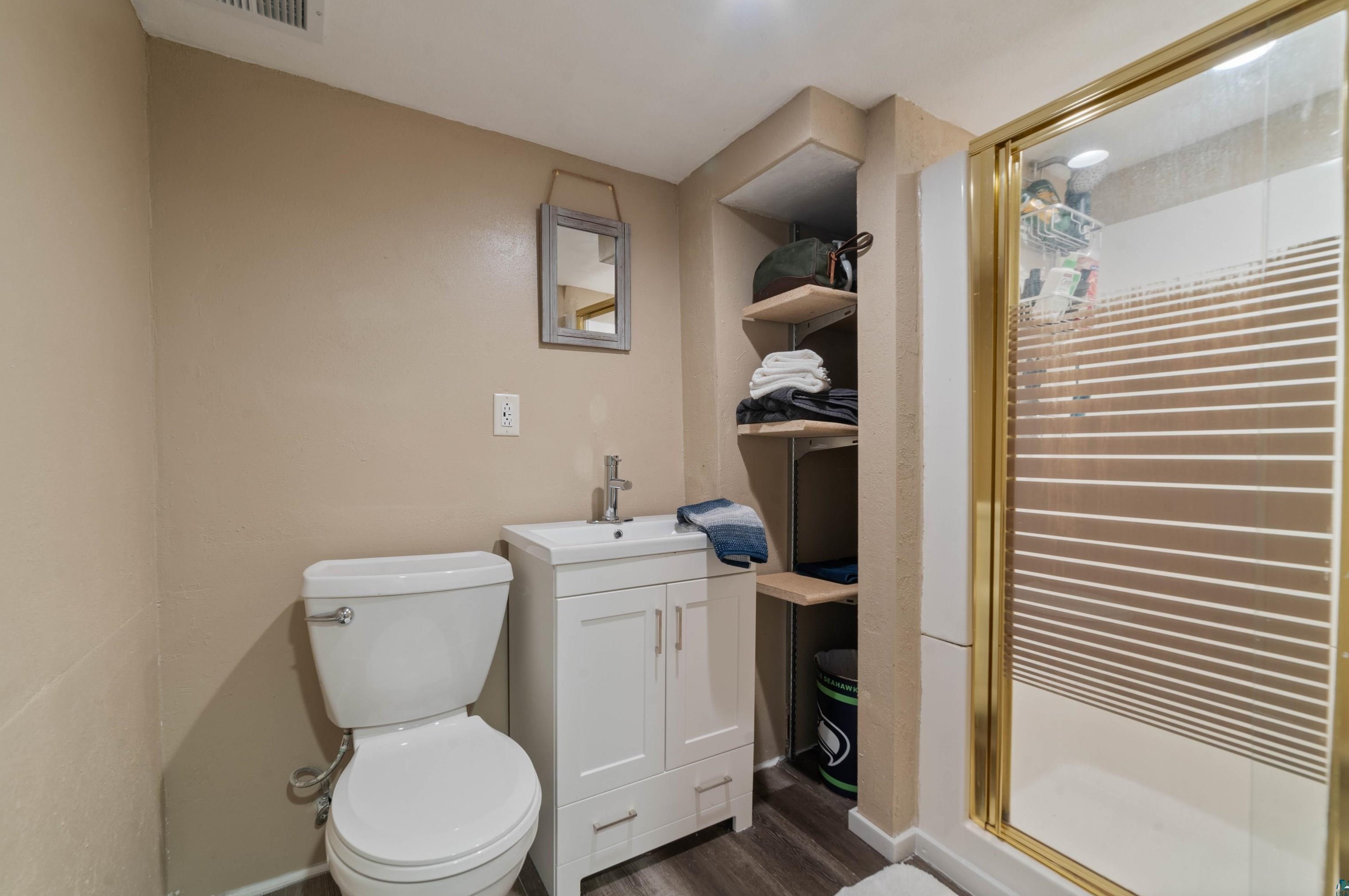 2509 15 St, Duluth MN 55806-1121 exterior