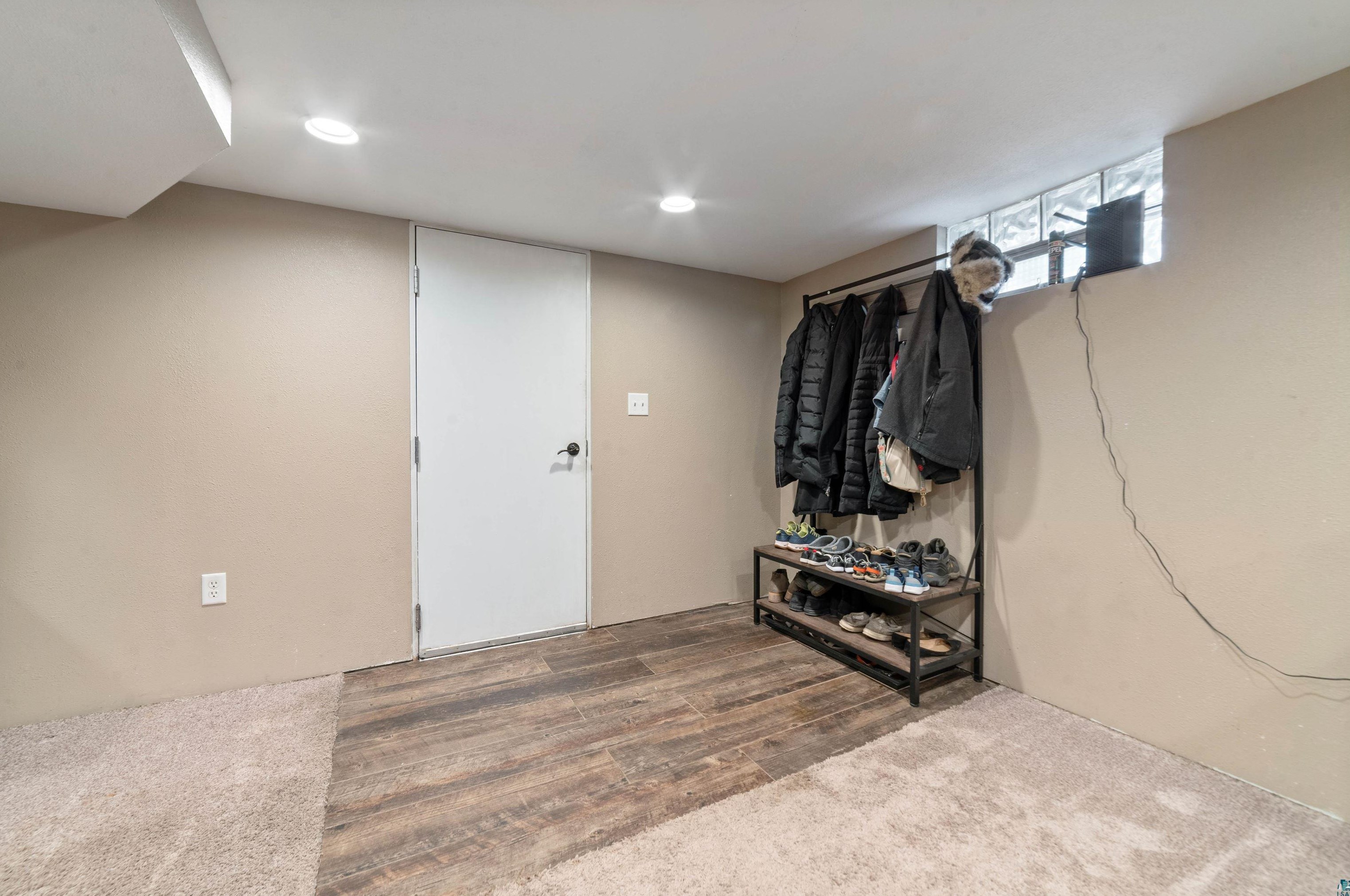 2509 15 St, Duluth MN 55806-1121 exterior