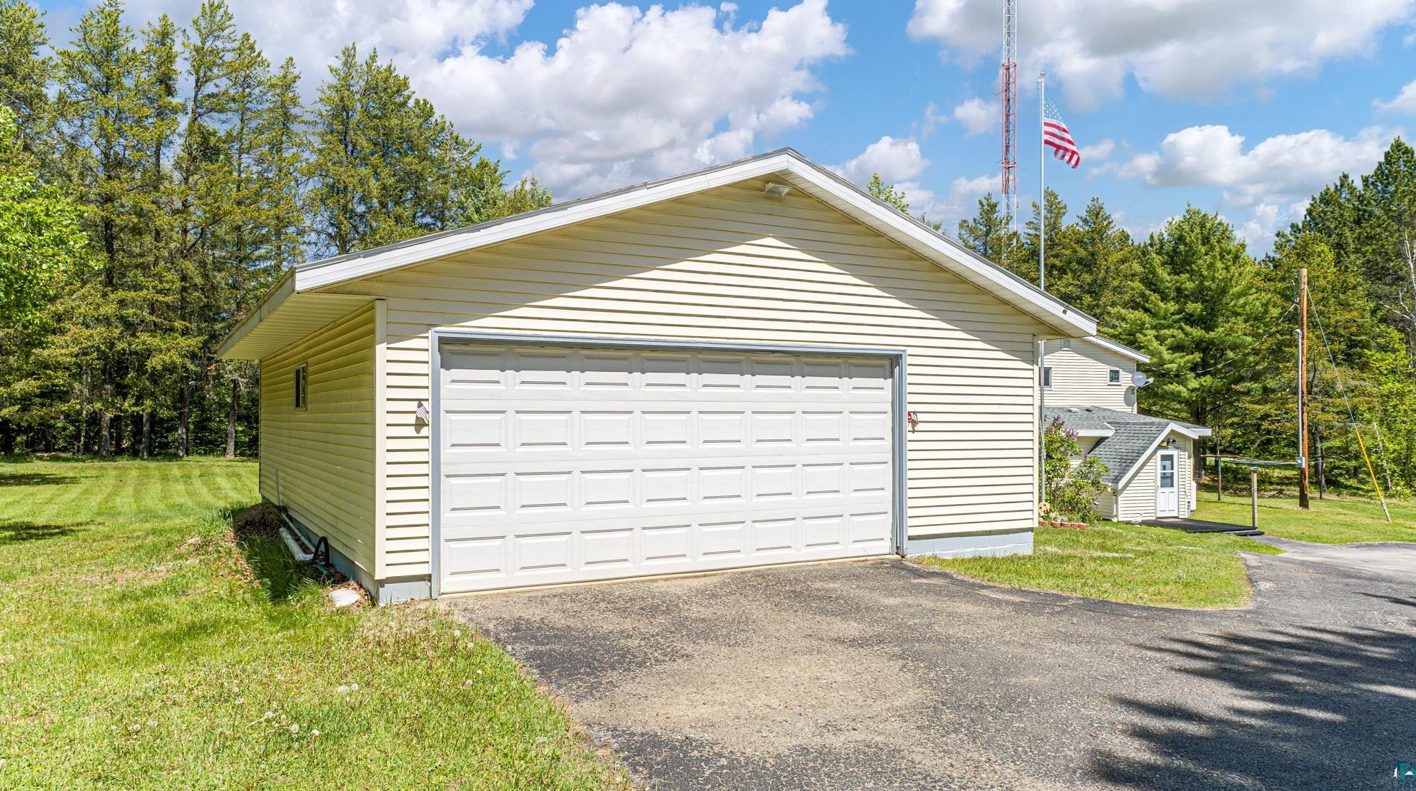 1775 Lookout Rd, Ely MN 55731-9367 exterior