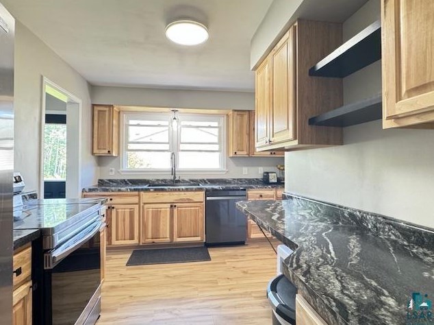 8427 Vinland St, Duluth MN  55810-1453 exterior
