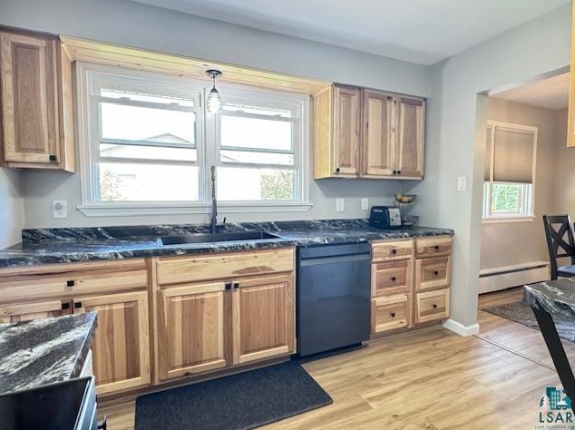 8427 Vinland St, Duluth MN  55810-1453 exterior