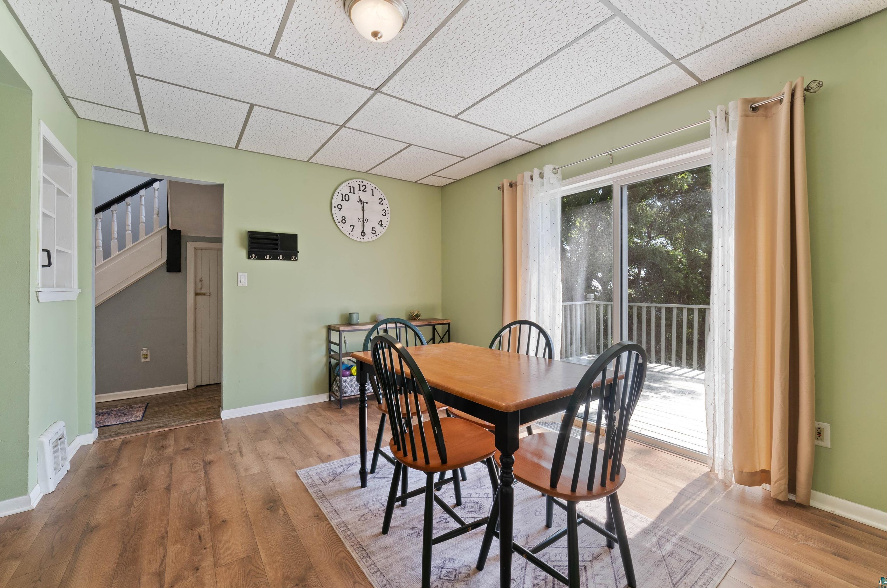 114 5th St, Duluth MN  55805-1714 exterior