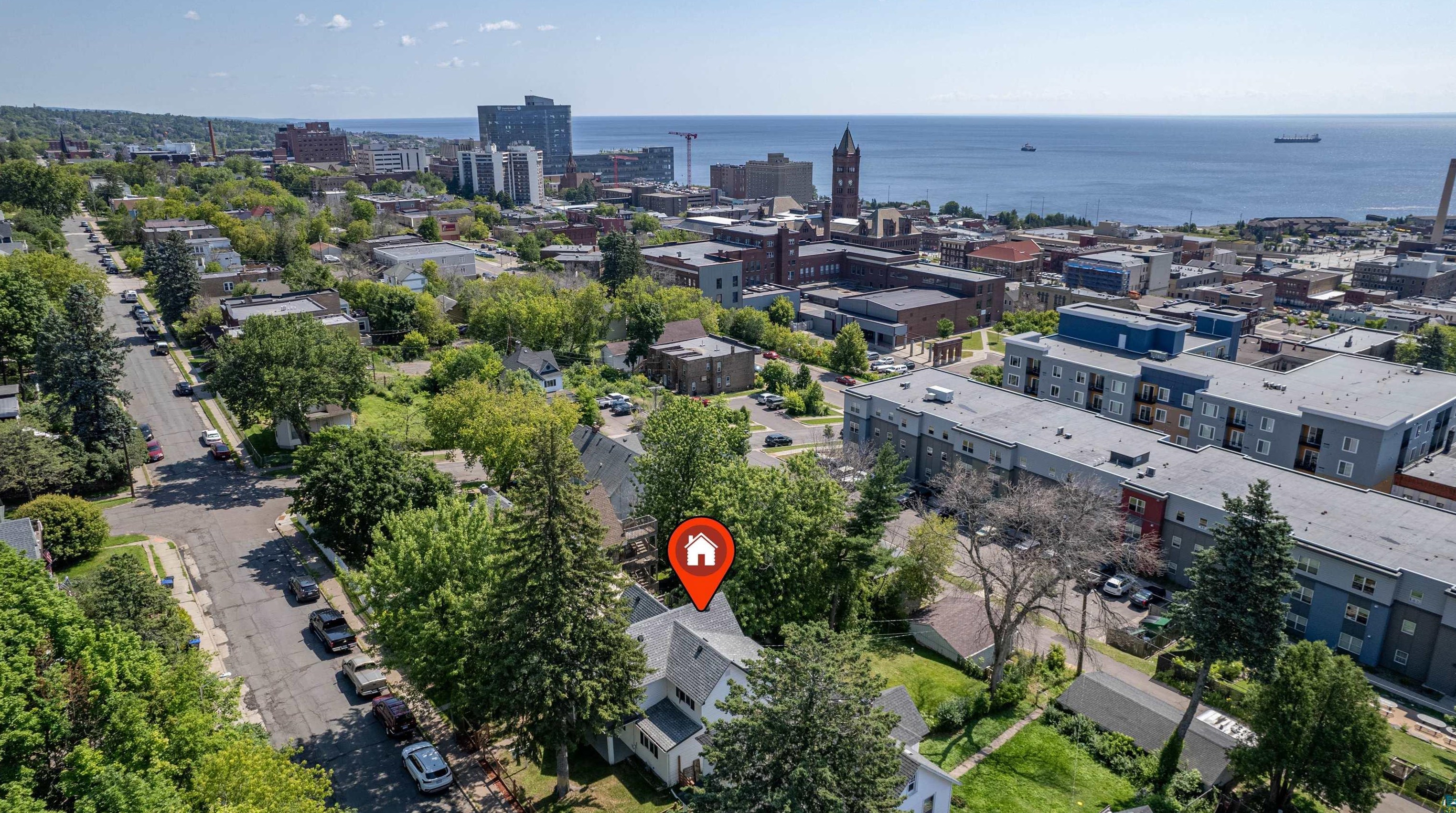 114 5th St, Duluth MN  55805-1714 exterior