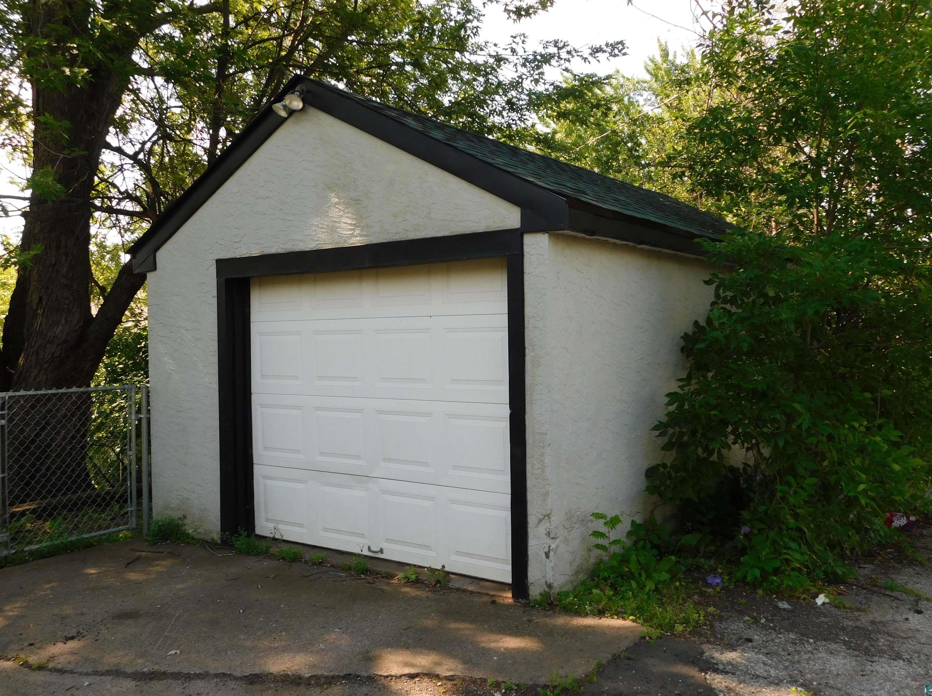 2215 5th St, Duluth MN  55806-1507 exterior