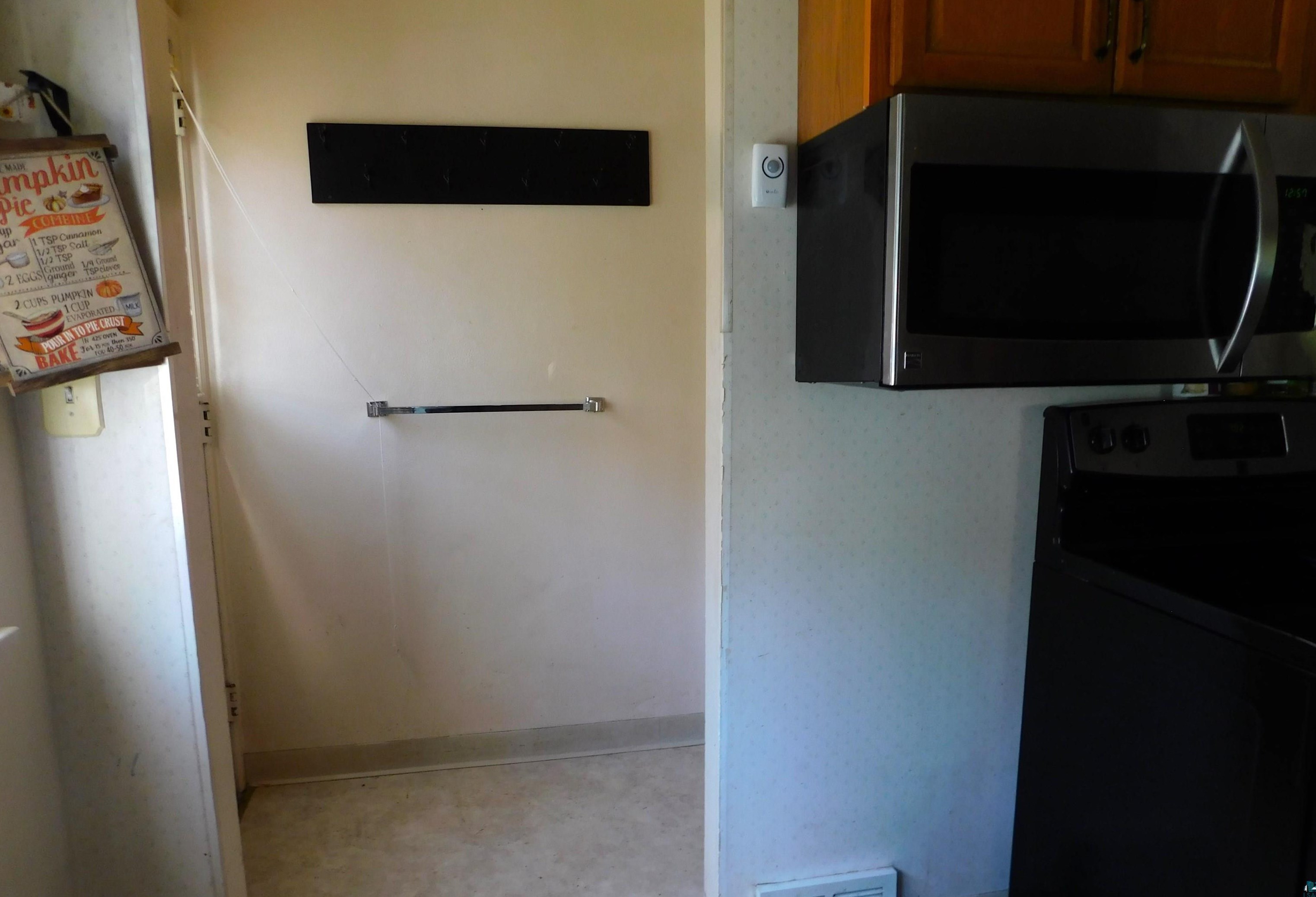 2215 5th St, Duluth MN  55806-1507 exterior