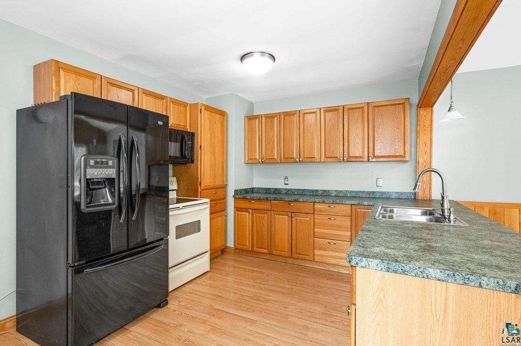 5431 Arrowhead Rd, Duluth MN  55811-1339 exterior