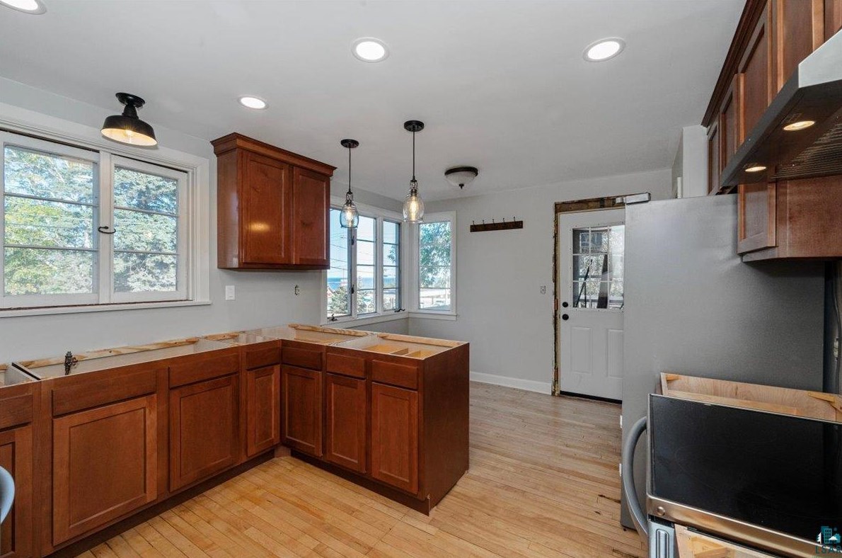 2540 Jefferson St, Duluth MN 55812-2215 exterior