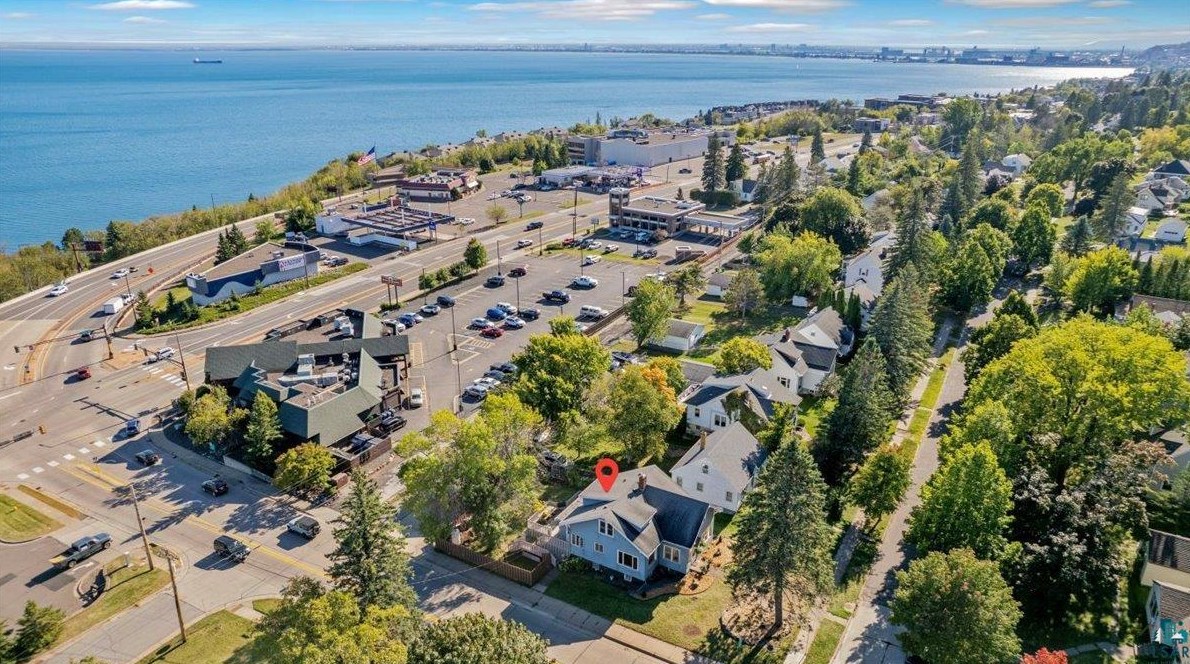 2540 Jefferson St, Duluth MN 55812-2215 exterior