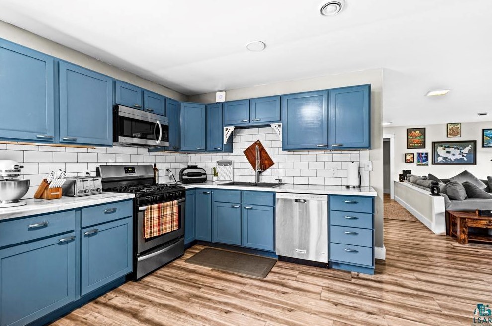 4376 Midway Rd, Duluth MN 55811-1313 exterior