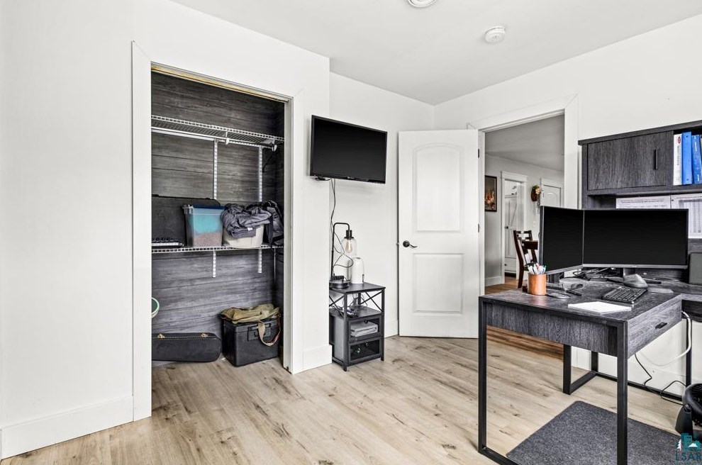 4376 Midway Rd, Duluth MN 55811-1313 exterior