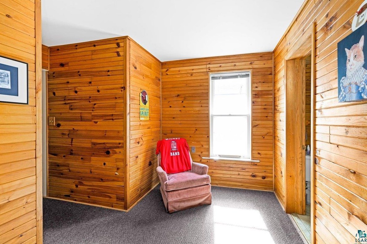 905 4 St, Duluth MN 55805-1730 exterior