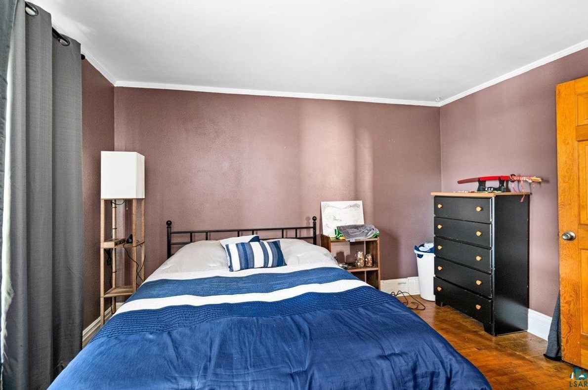 905 4 St, Duluth MN 55805-1730 exterior