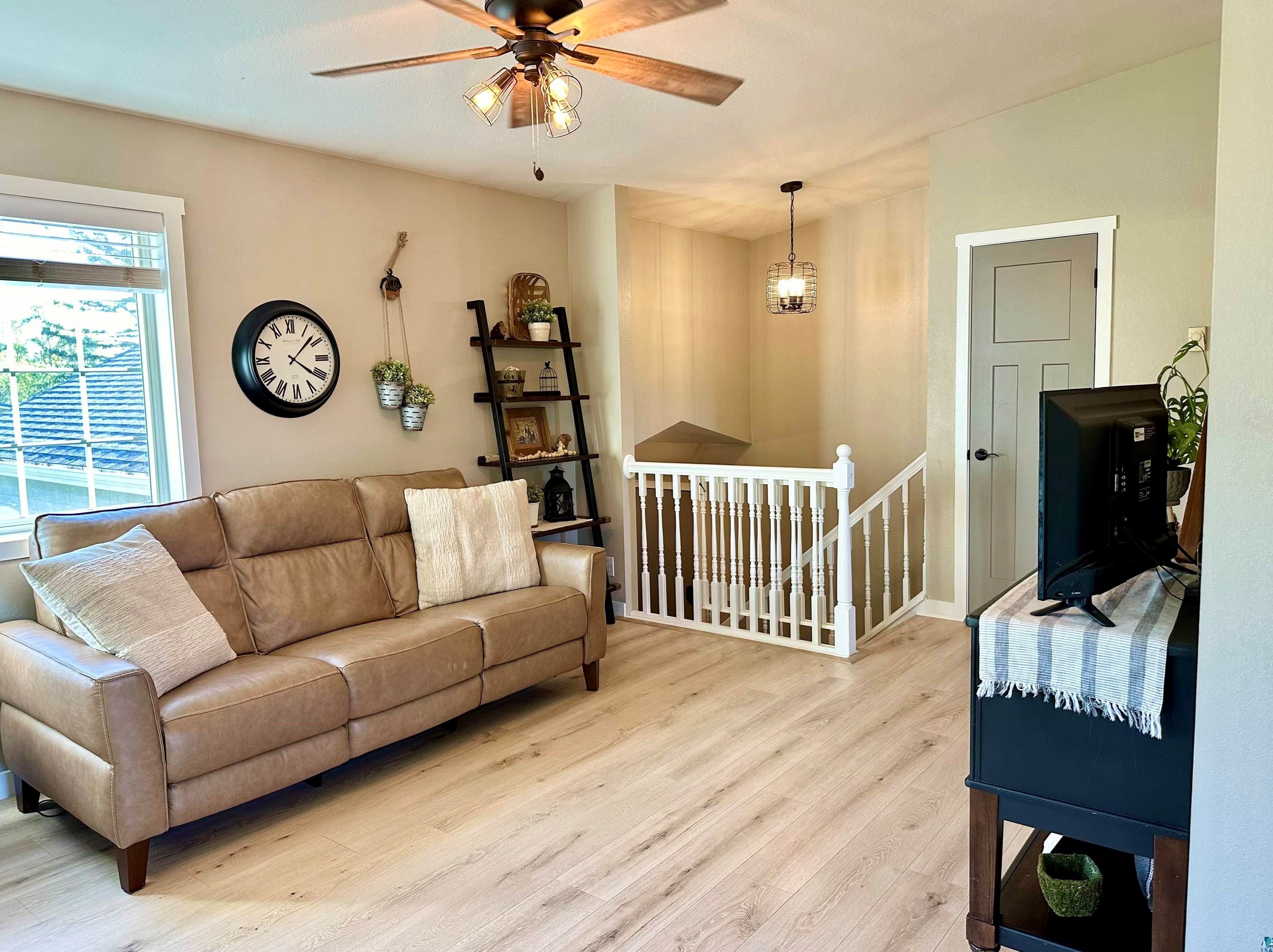 901 6th St, Duluth MN  55806-2303 exterior