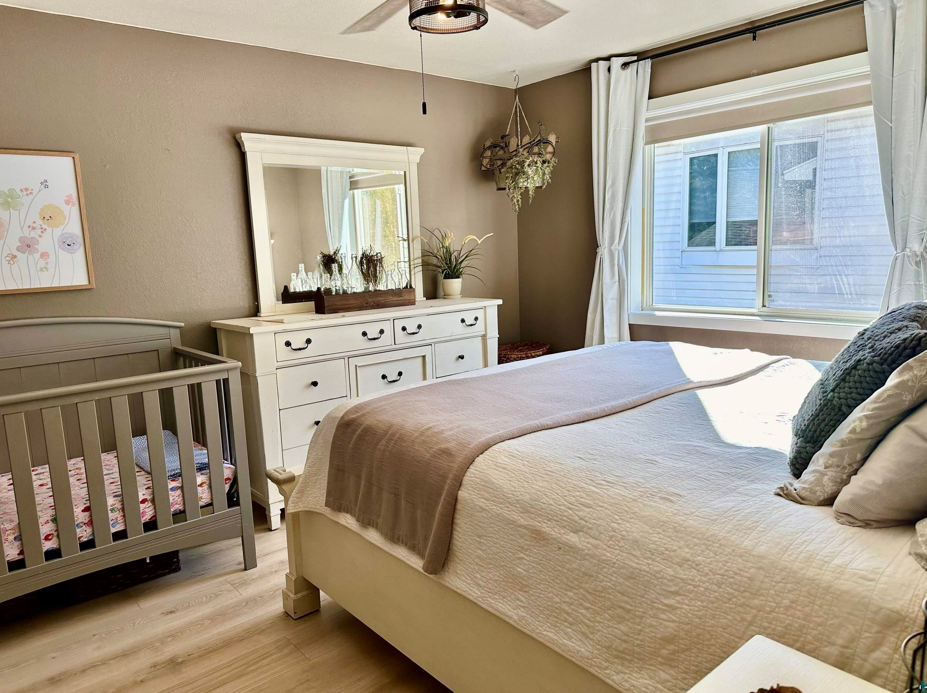 901 6 St, Duluth MN 55806-2303 exterior