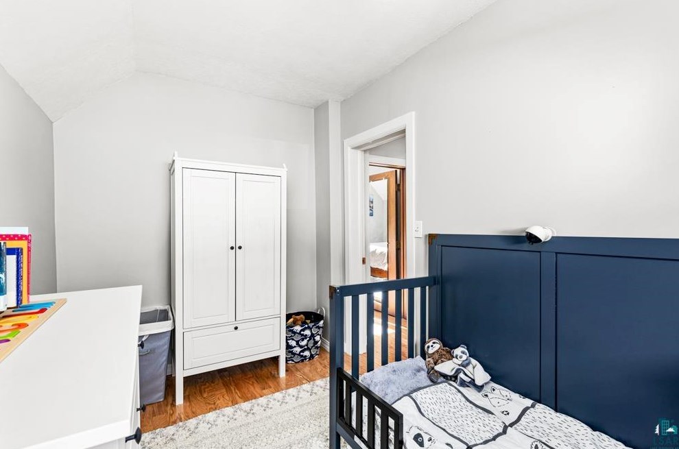 2411 6 St, Duluth MN 55810-2240 exterior