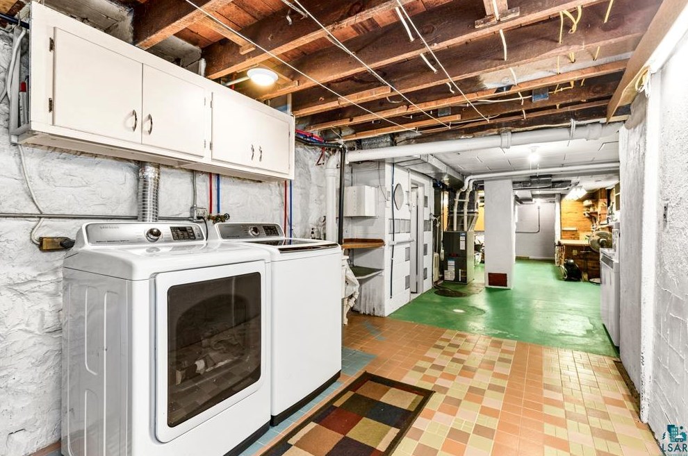 2411 6 St, Duluth MN 55810-2240 exterior