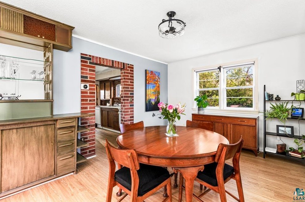 2411 6 St, Duluth MN 55810-2240 exterior