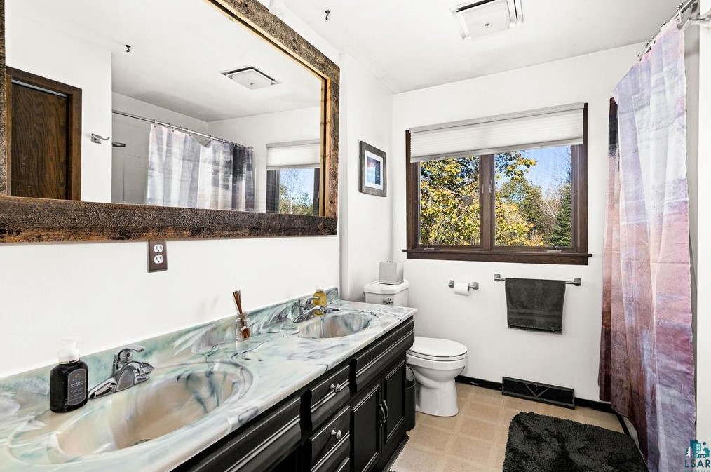 4430 Solway Rd, Duluth MN 55810-9771 exterior