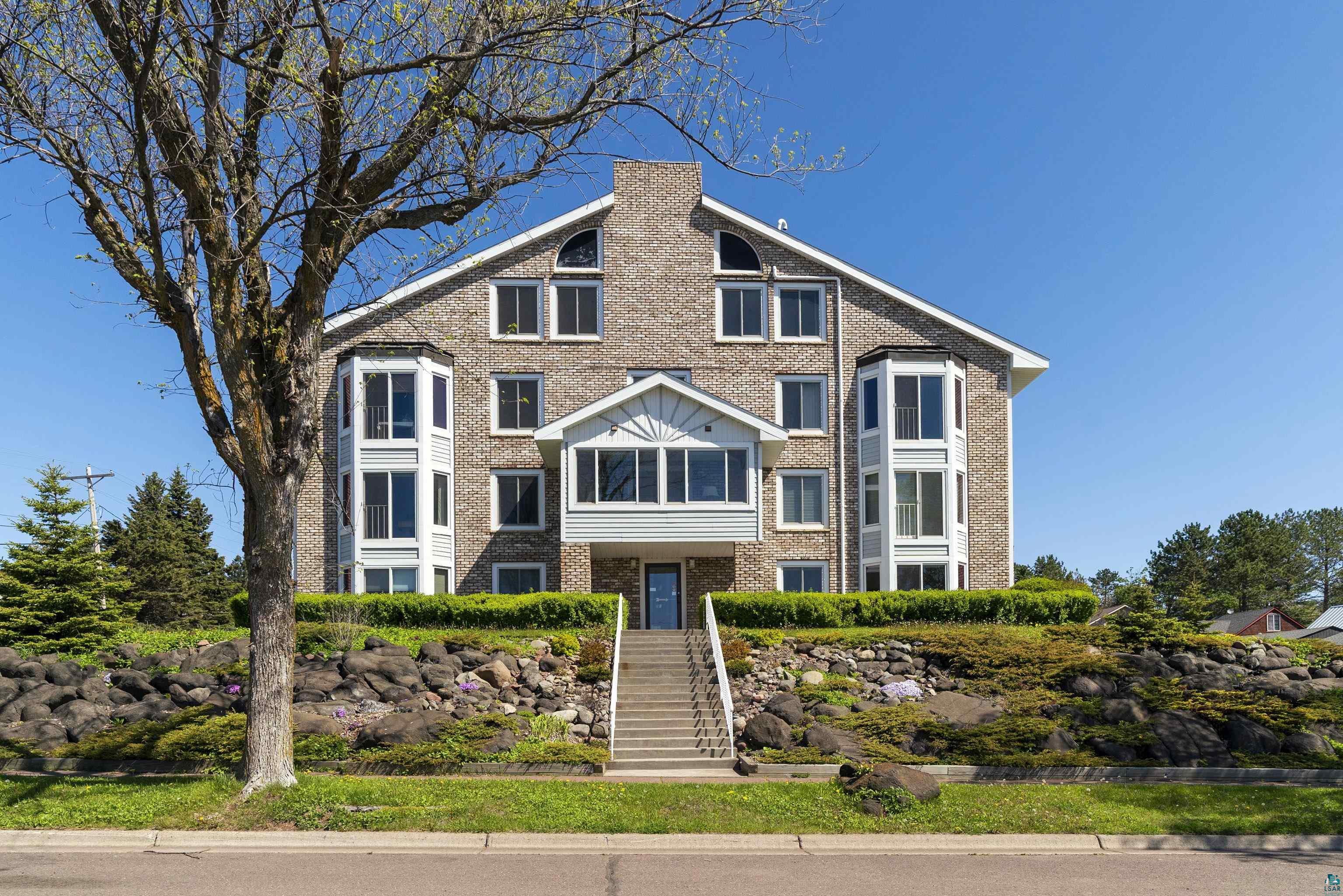 209 1st Ave E 9, Grand Marais, MN 55604 MLS 6114169 Coldwell Banker