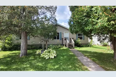 113 16th St, Cloquet, MN 55720 - Photo 1