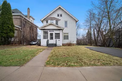 1818 E 4th St, Duluth, MN 55812 - Photo 1