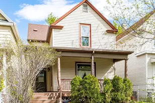 2718 W 3rd St, Duluth, MN 55806 - Photo 1