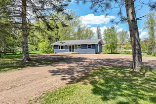809 Crestwood Dr, Wrenshall, MN 55797 - Photo 1