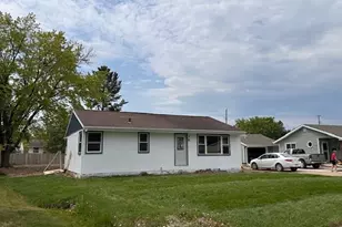 709 Summitt St, Aurora, MN 55705 - Photo 1