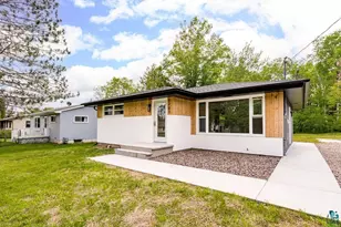 1703 N Basswood Ave, Duluth, MN 55810 - Photo 1