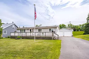 31 Law Dr, Silver Bay, MN 55614 - Photo 1
