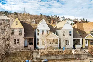 305 W 4th St, Duluth, MN 55802 - Photo 1