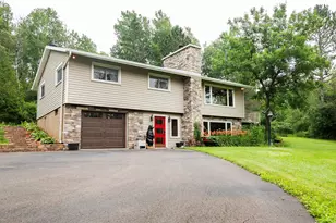 2920 Getchell Rd, Duluth, MN 55810 - Photo 1