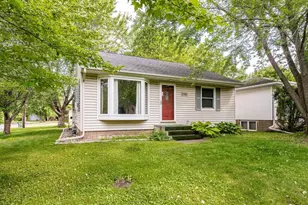 2101 Prospect Ave, Cloquet, MN 55720 - Photo 1