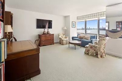 860 United Nations Plaza #20F, New York City, NY 10017 - Photo 11