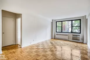 250 E 39th St, New York City, NY 10016 - Photo 3