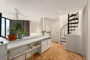 365 W 19th St, New York City, NY 10011 - Photo 13