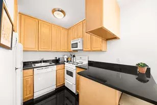 440 E 79th St, New York City, NY 10075 - Photo 5