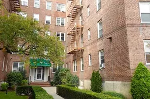 58 Dahill Rd, New York City, NY 11218 - Photo 9