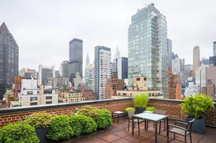 345 E 52nd St, New York City, NY 10022 - Photo 17