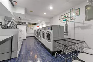 1874 Pelham Pkwy S, New York City, NY 10461 - Photo 17