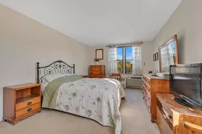 1874 Pelham Parkway S #4-R, New York City, NY 10461 - Photo 9