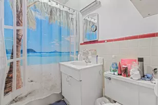 25-01 23rd Ave, New York City, NY 11105 - Photo 7