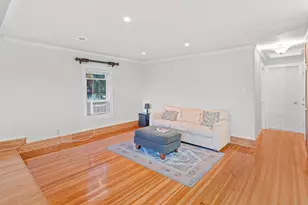 25-01 23rd Ave, New York City, NY 11105 - Photo 9