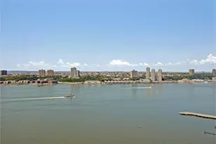 100 Riverside Blvd, New York City, NY 10069 - Photo 5